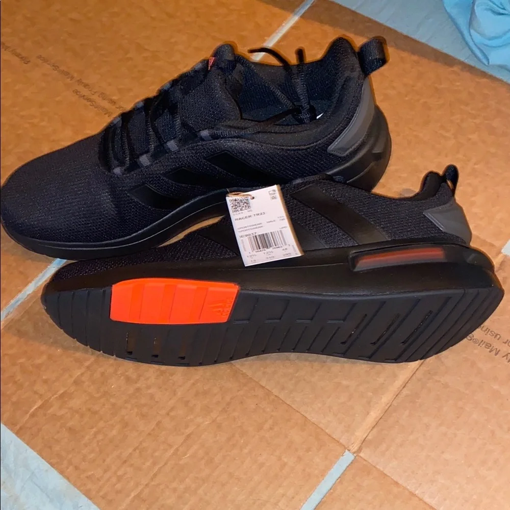 Adidas Racer TR23 NEW - Picture 2 of 4